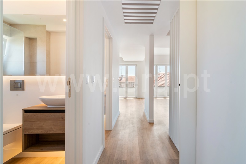 Apartamento T4 à venda em Almada, Cova da Piedade, Pragal e Cacilhas, Almada — foto 9