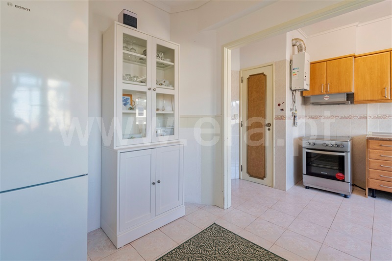 Apartamento T4 à venda em Laranjeiro, Almada — foto 4