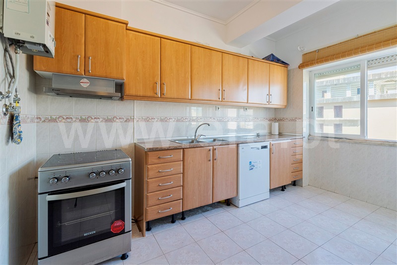 Apartamento T4 à venda em Laranjeiro, Almada — foto 5