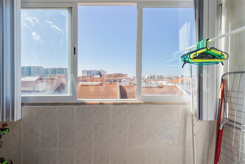 Apartamento T4 à venda em Laranjeiro, Almada — foto 16