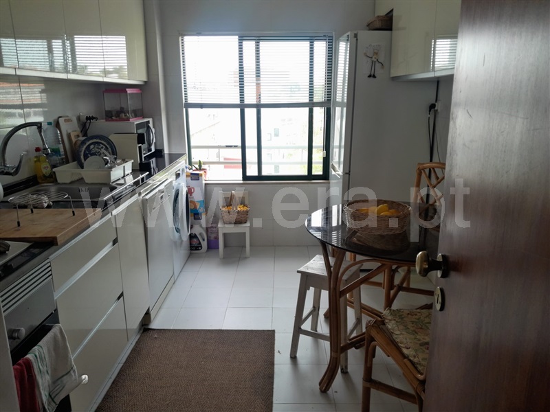 Apartamento T4 / Amadora, Alfragide Sul
