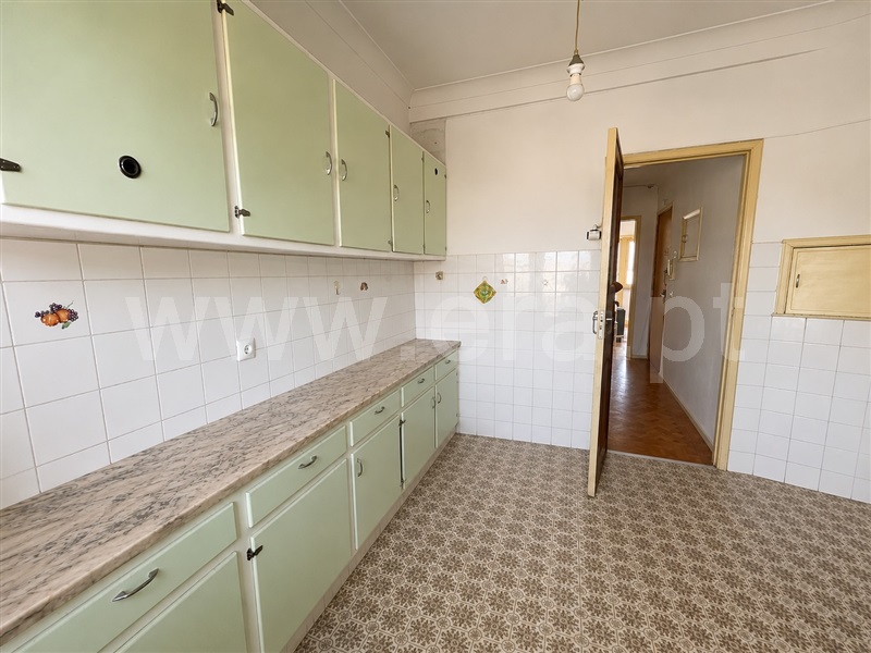 Apartamento T4 / Amadora, Amadora
