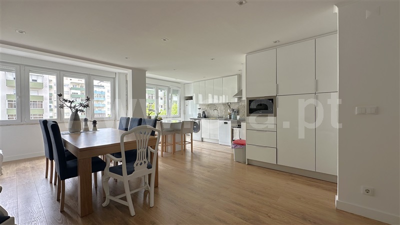 Apartamento T4 / Amadora, Damaia de Cima
