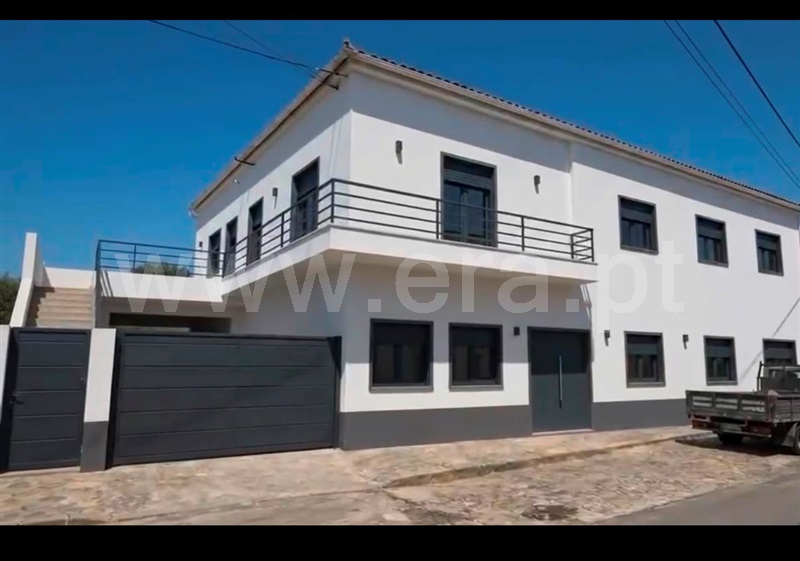 Apartamento T4 / Bombarral, Pó