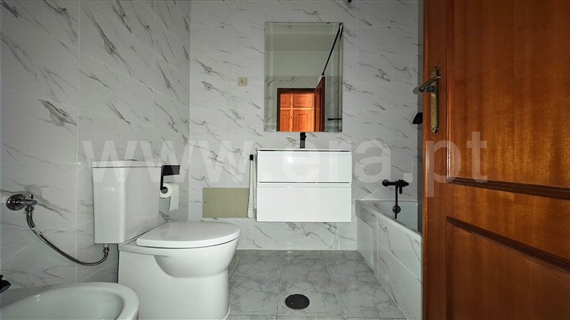 Apartamento T4 à venda em Santo António dos Olivais, Coimbra — foto 10
