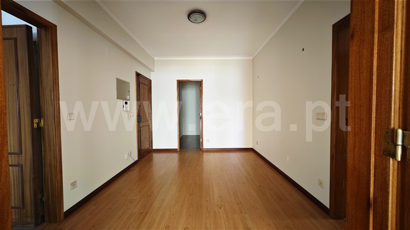 Apartamento T4 à venda em Santo António dos Olivais, Coimbra — foto 2