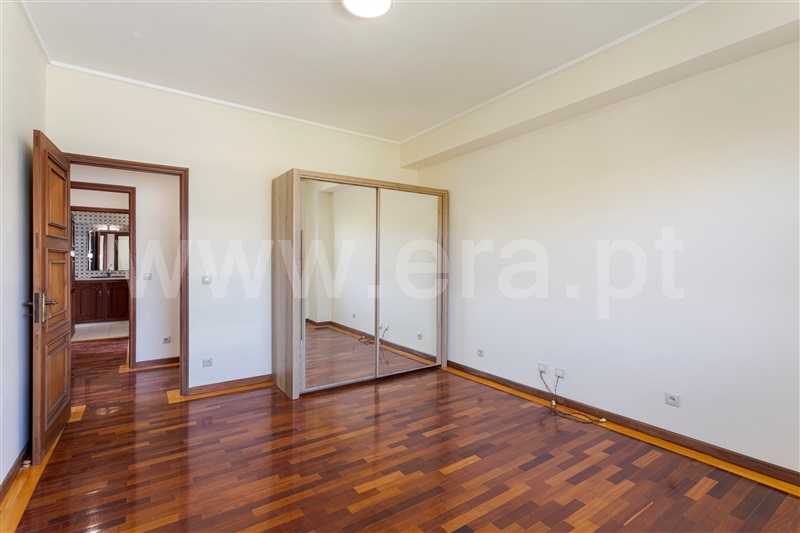 Apartamento T4 Espinho - 1471726 - 9