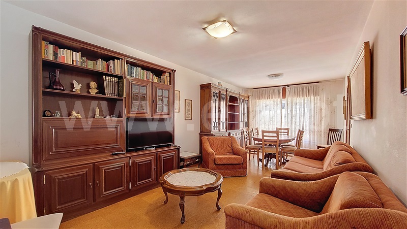 Apartamento T4 / Lagoa, Estômbar e Parchal