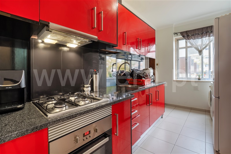 Apartamento T4 à venda em Quinta da Alçada, Leiria — foto 2