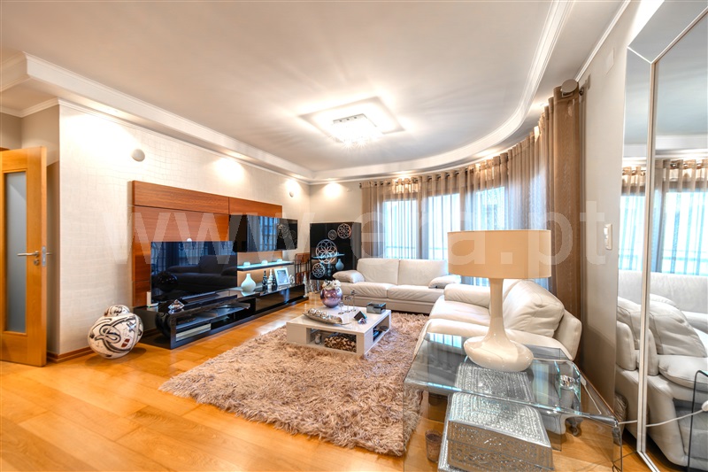Apartamento T4 à venda em Benfica, Lisboa — foto 6