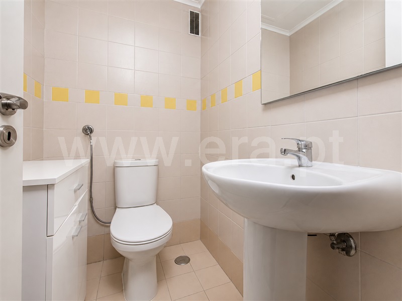 Apartamento T4 à venda em Santa Clara, Lisboa — foto 17