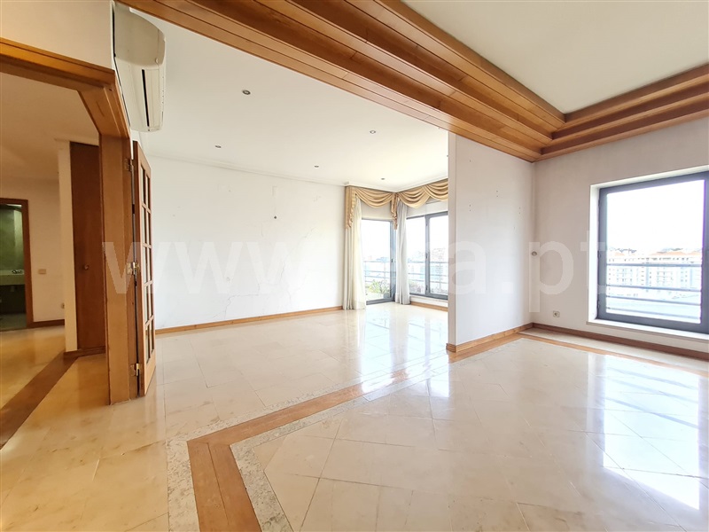 Apartamento T4 à venda em São domingos de Benfica, Lisboa — foto 3