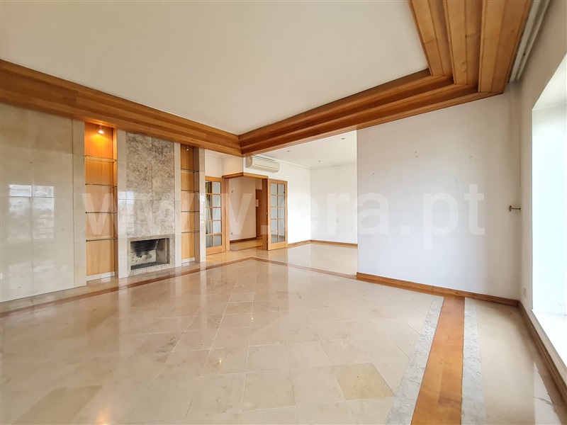 Apartamento T4 à venda em São domingos de Benfica, Lisboa — foto 4