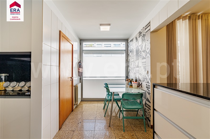 Apartamento T4 à venda em Cidade da Maia, Maia — foto 7