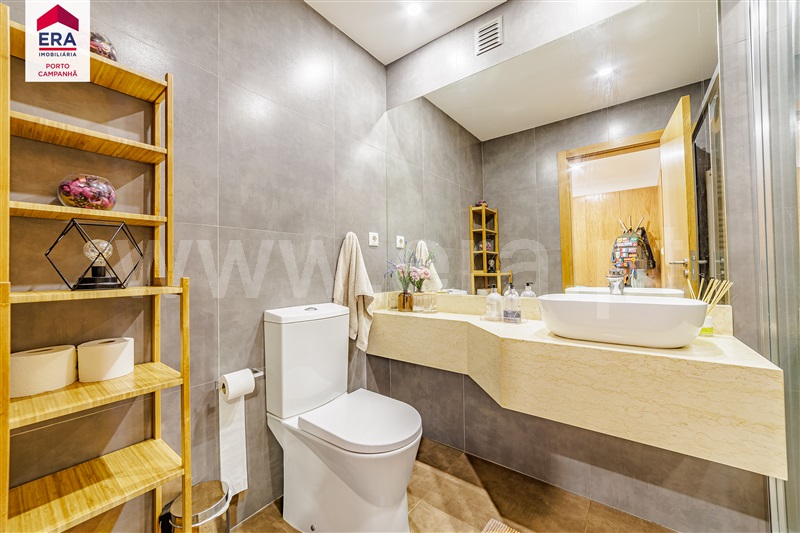 Apartamento T4 à venda em Cidade da Maia, Maia — foto 11