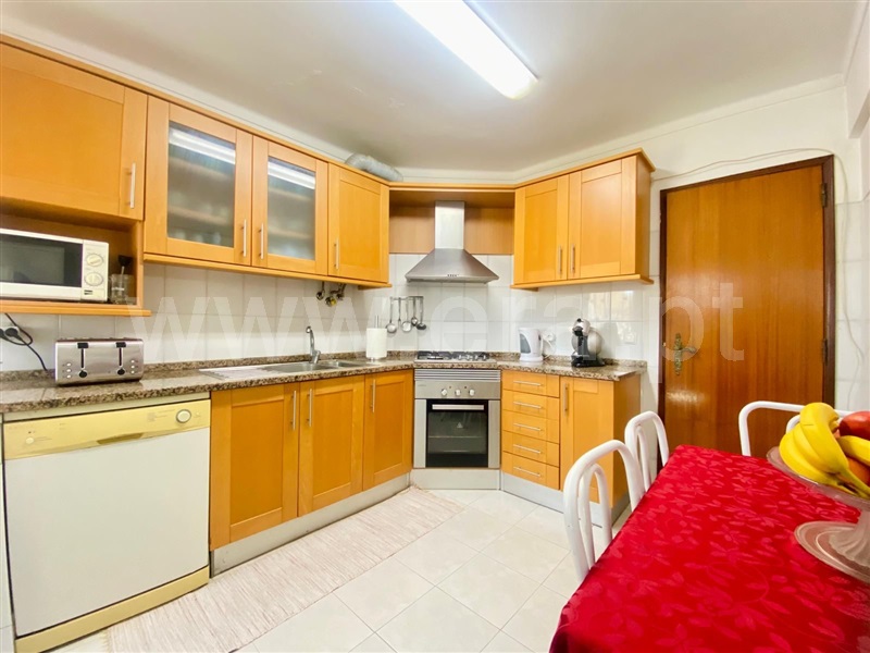 Apartamento T4 / Moita, Alhos Vedros