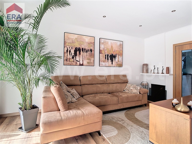 Apartamento T4 / Oeiras, Algés, Linda-a-Velha e Cruz Quebrada-Dafundo