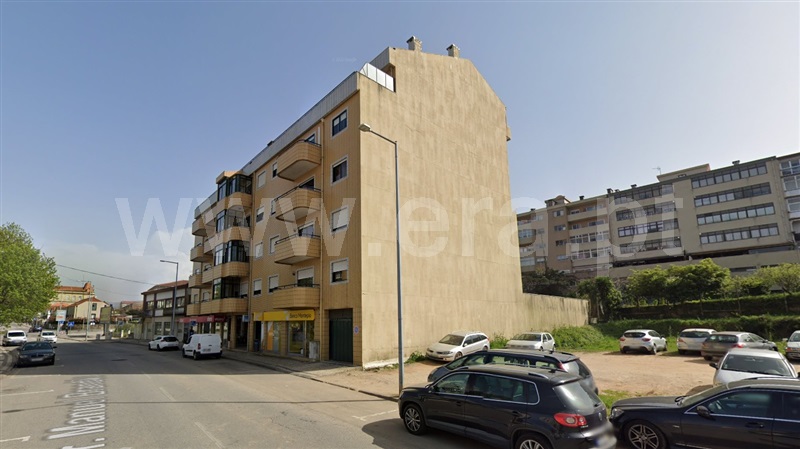 Apartamento T4 / Oliveira de Azeméis, Oliveira de Azeméis, Santiago de Riba-Ul, Ul, Macinhata da Seixa e Madail