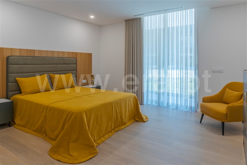 Apartamento T4 Paços de Ferreira - 1358099 - 2