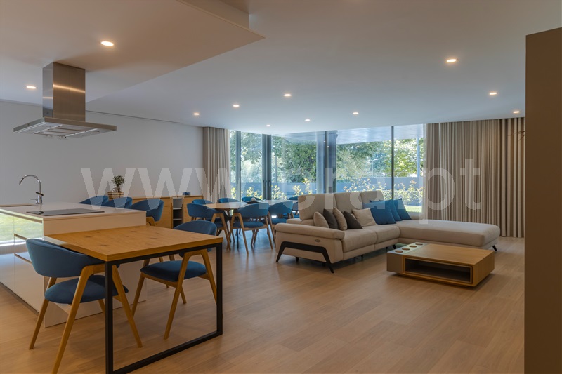 Apartamento T4 / Paços de Ferreira, Paços de Ferreira