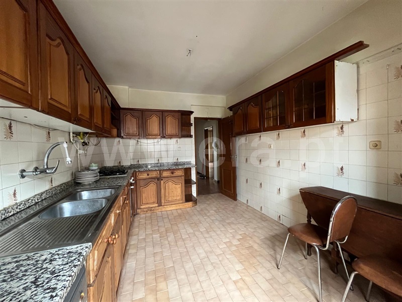 Apartamento T4 / Seia, Seia, São Romão e Lapa dos Dinheiros