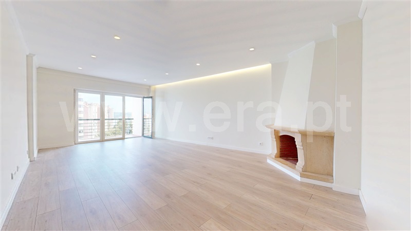 Apartamento T4 / Sintra, Massamá e Monte Abraão