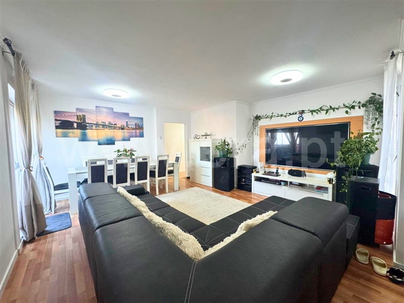 Apartamento T4 / Sintra, Massamá e Monte Abraão