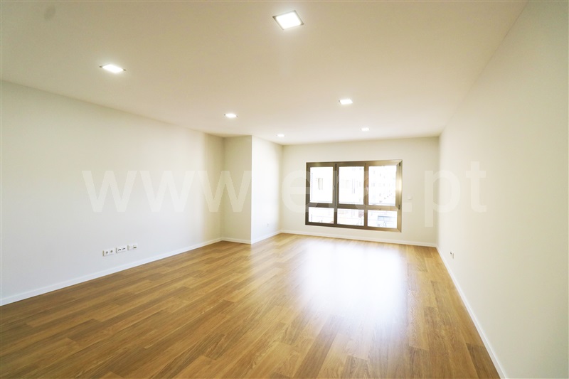 Apartamento T4 / Tomar, Tomar (São João Baptista) e Santa Maria dos Olivais