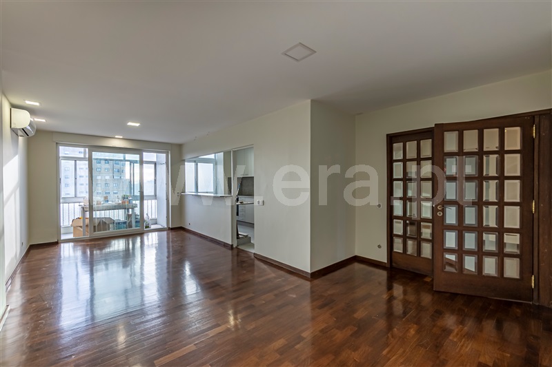 Apartamento T4 Vila Nova de Gaia, Avenida República - 1295020 - 3