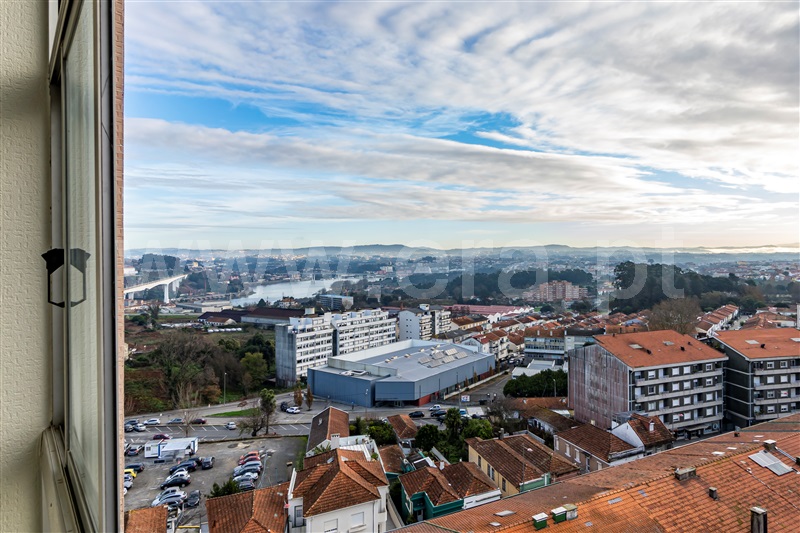 Apartamento T4 Vila Nova de Gaia, Avenida República - 1295020 - 4