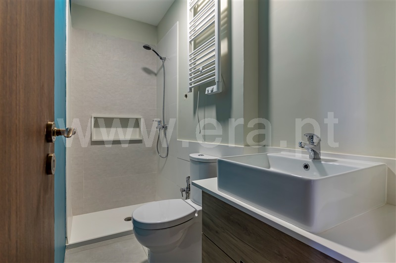 Apartamento T4 Vila Nova de Gaia, Avenida República - 1295020 - 11