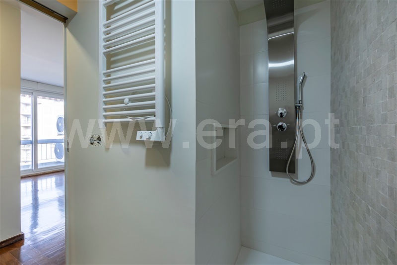 Apartamento T4 Vila Nova de Gaia, Avenida República - 1295020 - 14