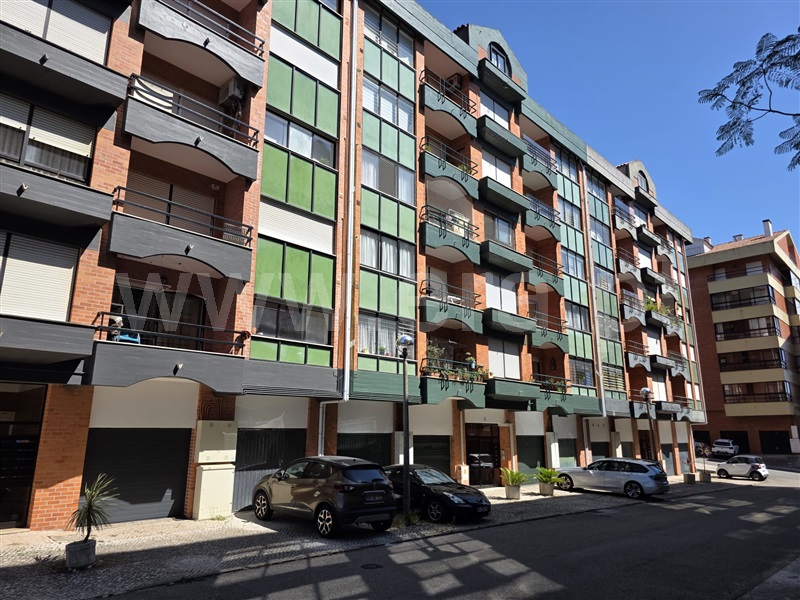 Apartamento T5 em Celas, €590.000