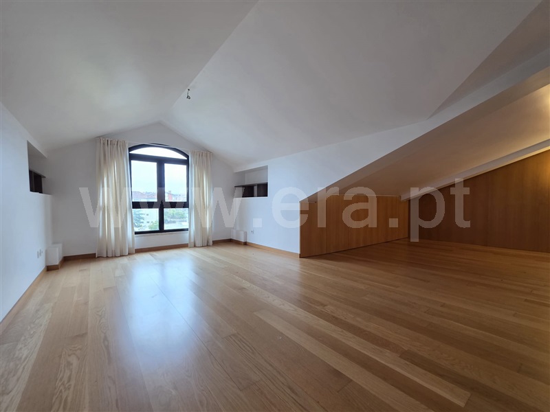 Apartamento T5 à venda em Celas, Vinhais — foto 17