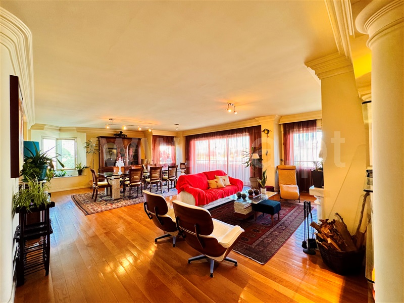 Apartamento T5 / Porto, Cedofeita, Santo Ildefonso, Sé, Miragaia, São Nicolau e Vitória