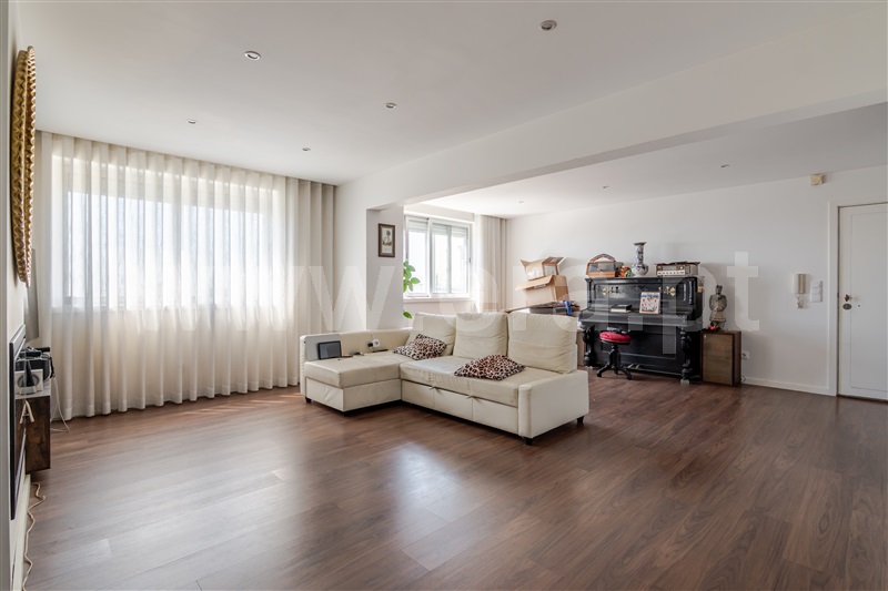 Apartamento T5 / Porto, Ramalde