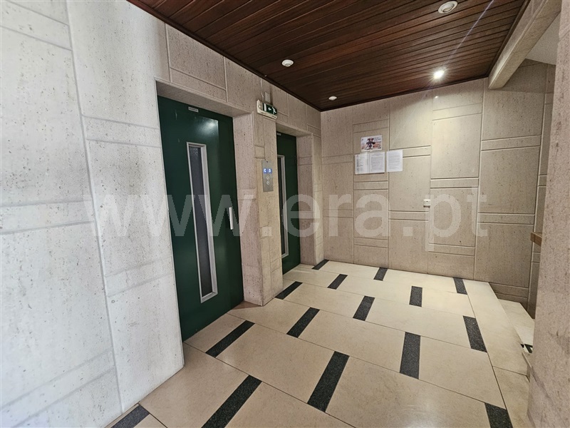 Apartamento T5 à venda em Avenida República, Vila Nova de Gaia — foto 3