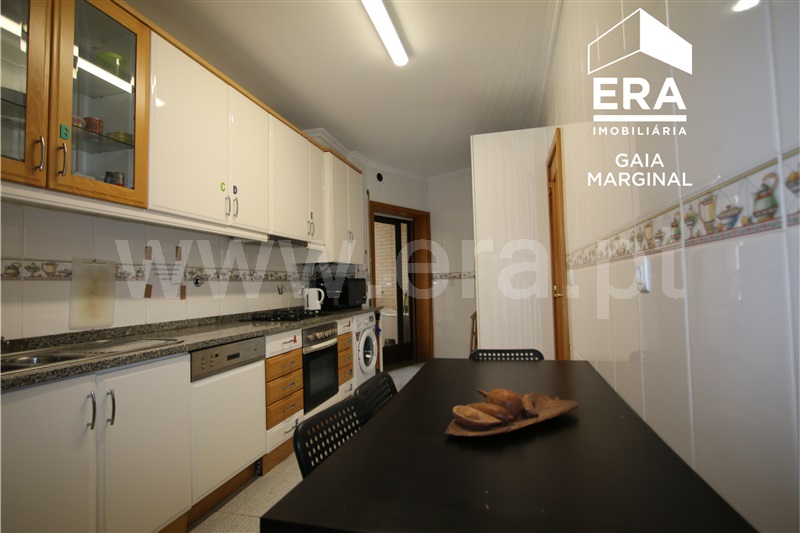 Apartamento T5 à venda em Serzedo e Perosinho, Vila Nova de Gaia — foto 4