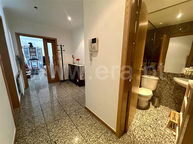 Apartamento T5 à venda em Lordelo, Vila Real — foto 4