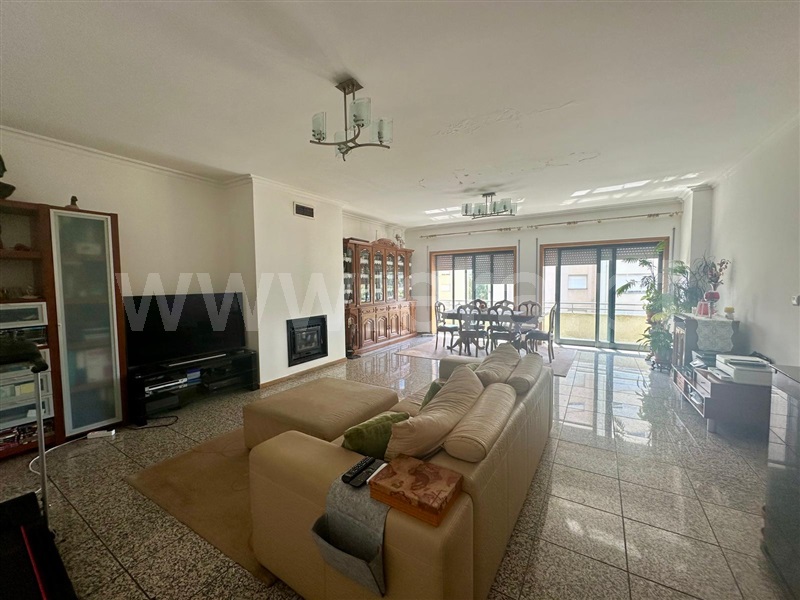 Apartamento T5 à venda em Lordelo, Vila Real — foto 9