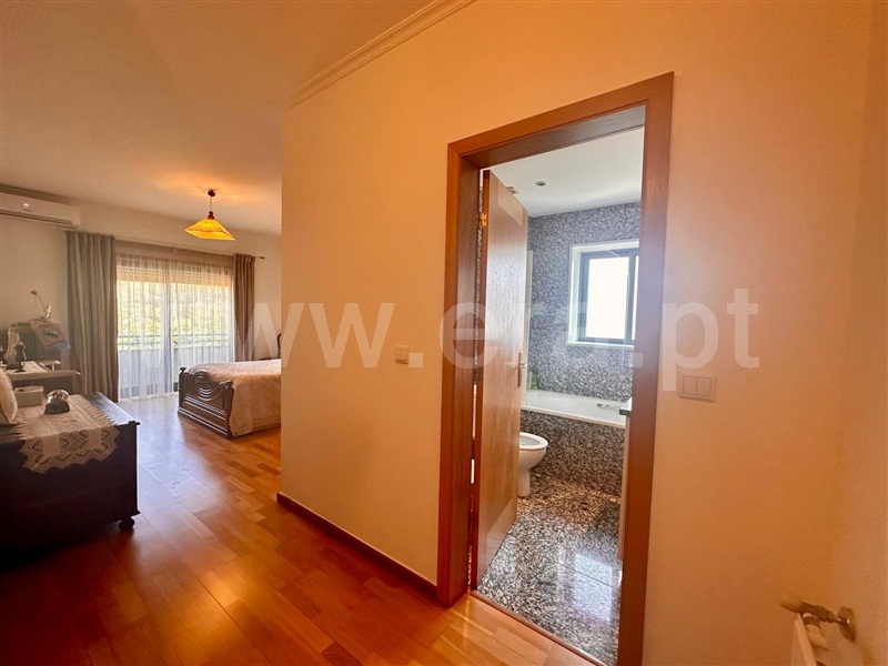 Apartamento T5 à venda em Lordelo, Vila Real — foto 13