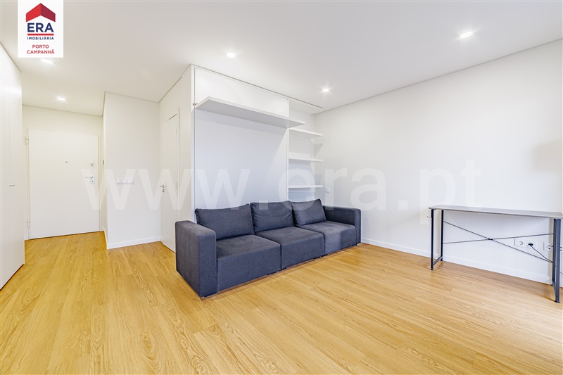 Apartamento Estúdio / Porto, Paranhos
