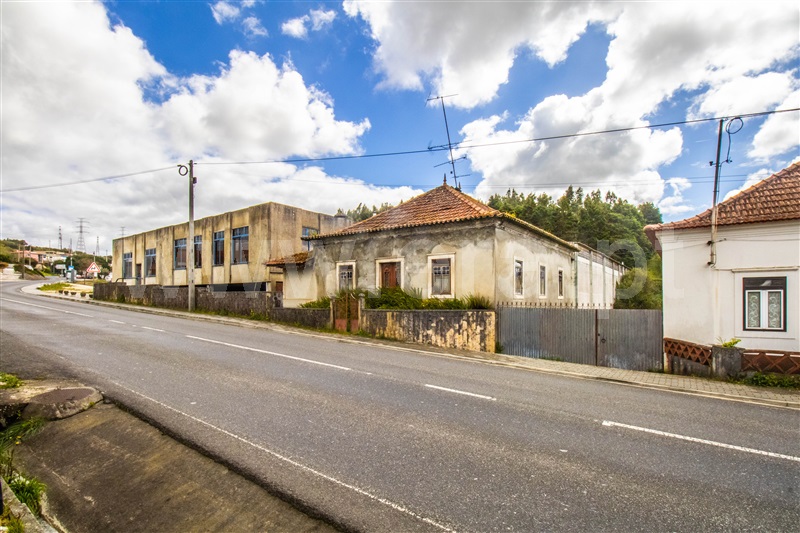 Armazém / Batalha, Batalha