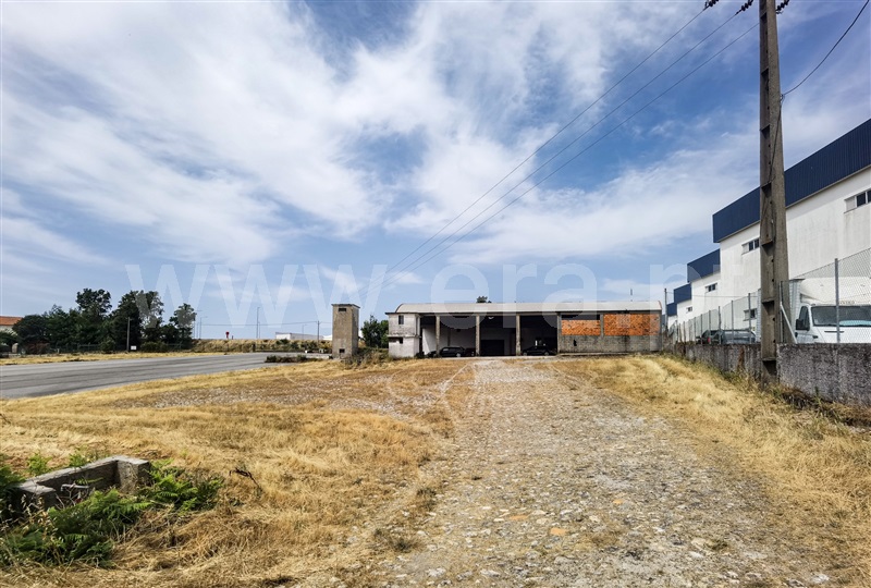 Armazém / Oliveira do Hospital, S. Paio de Gramaços