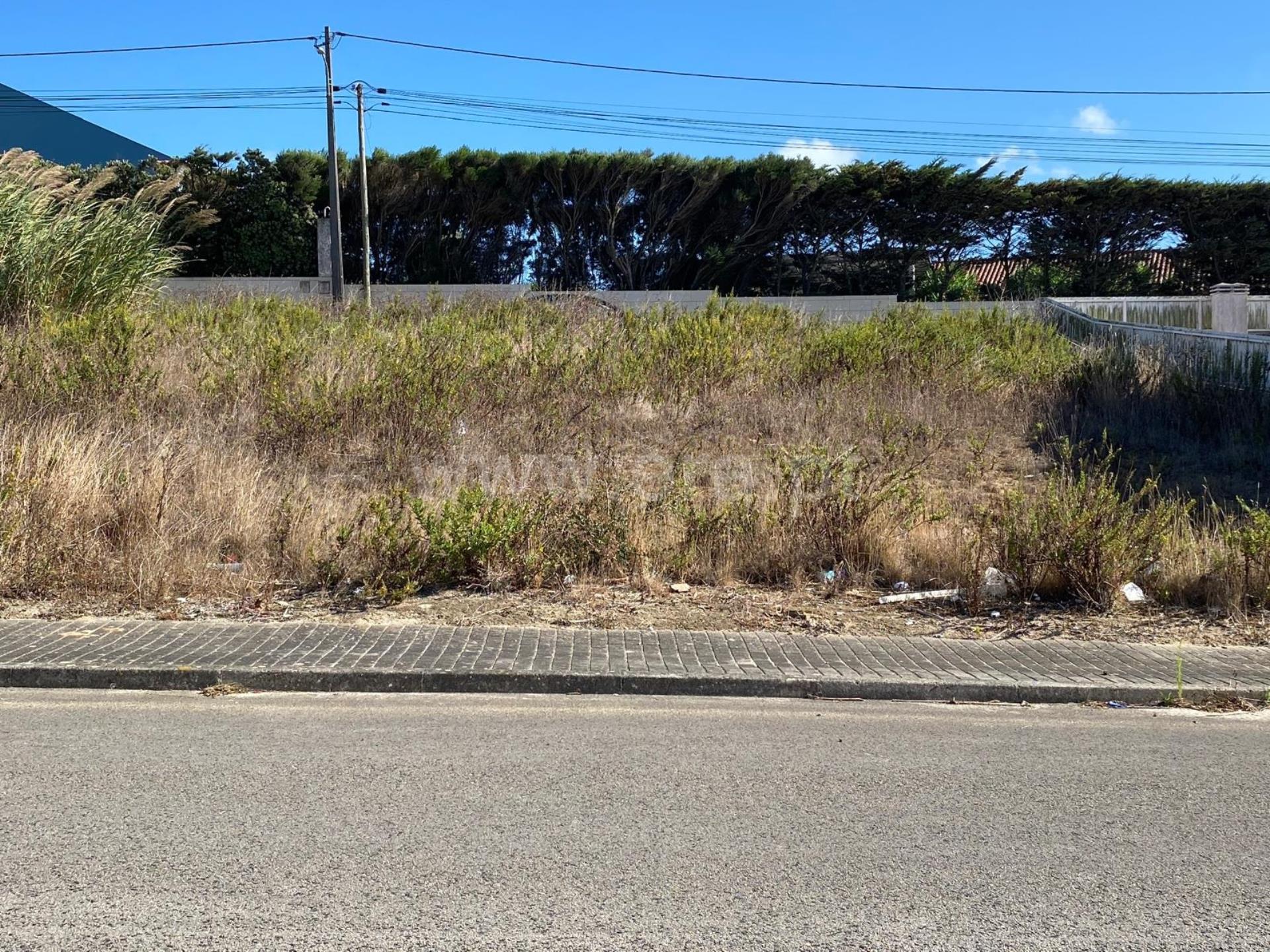 Land for sale in Mafra, Portugal — €185,000