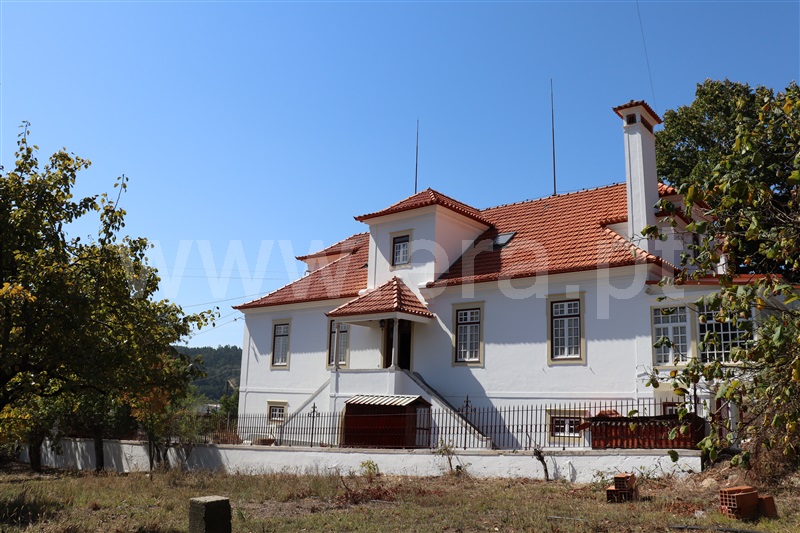 Casa Senhorial T13 / Ourém, Caxarias