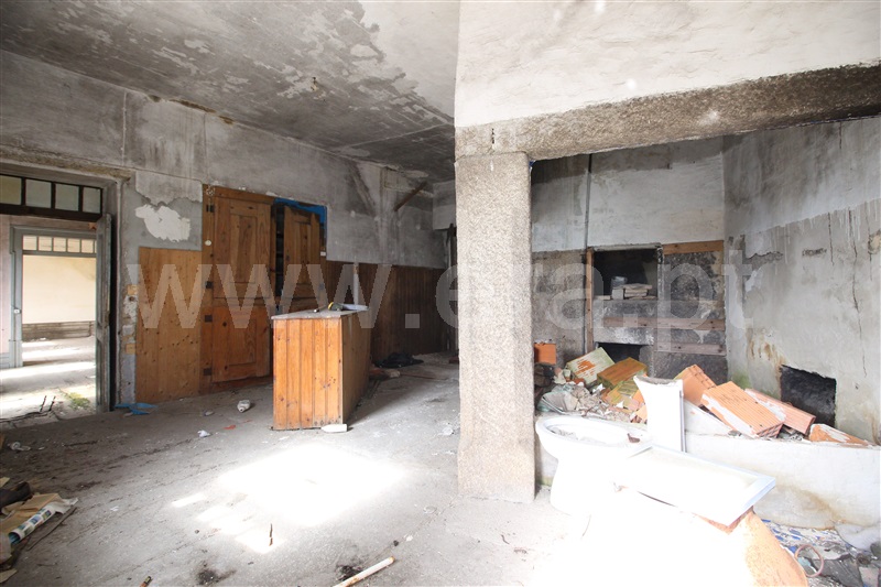 Casa Senhorial  Gouveia, Vila Nova de Tazem - 1383762 - 42