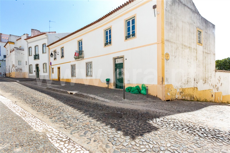 Casa Senhorial T6 / Évora, Centro Histórico