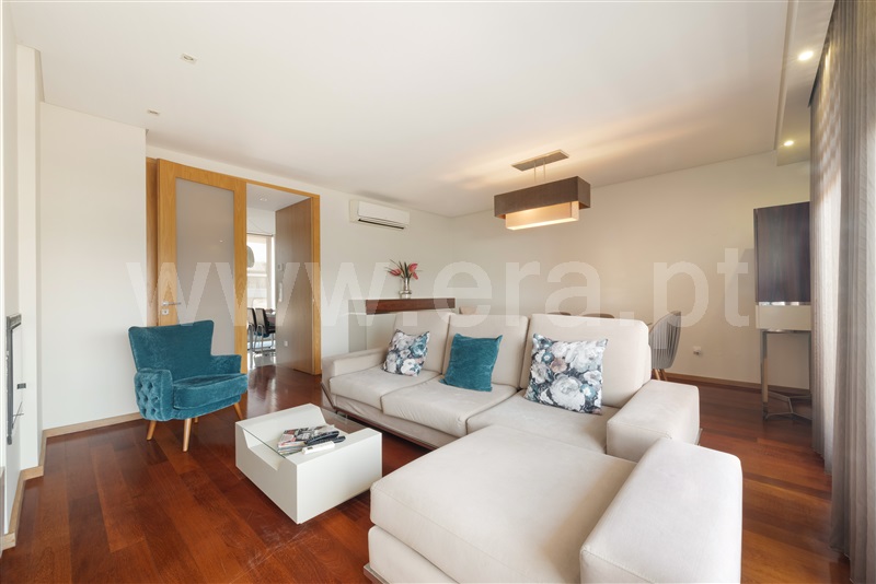 Duplex T2 / Maia, Águas Santas