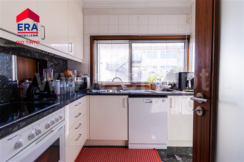 Duplex T2 / Maia, Águas Santas